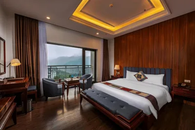 Grand Mountain View — Bamboo Sapa Hotel